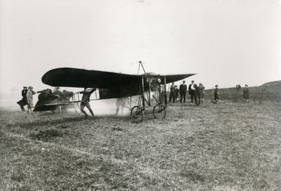 Louis Bleriot (1872-1936) in Eletot, nahe Fecamp, ca. 1909 von French Photographer